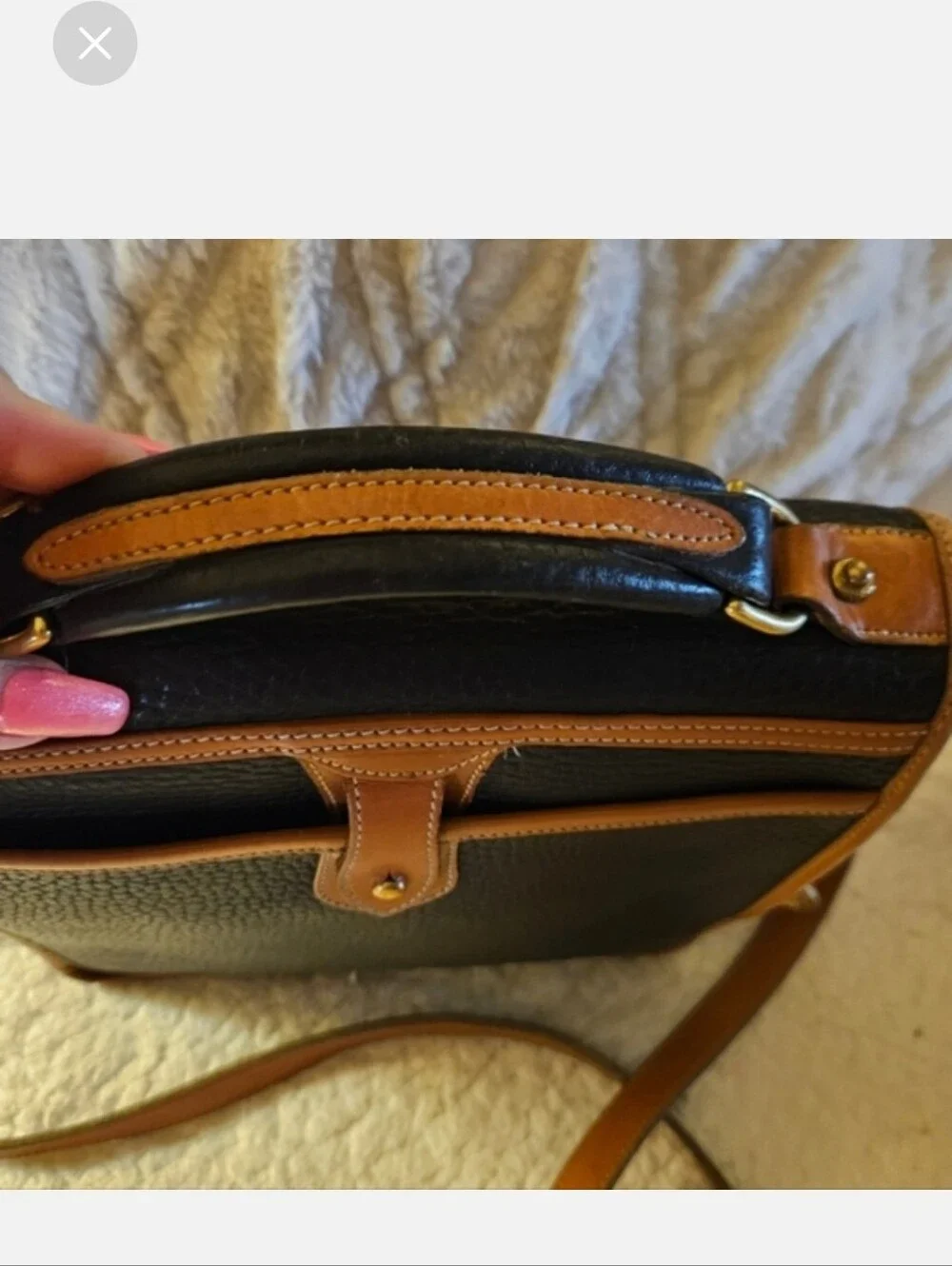 Dooney & Bourke Surrey AWL British Carrier Black and Tan Leather Handbag